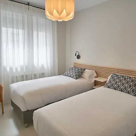 Arroyos Apartment